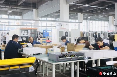 順慶 企業(yè)生產(chǎn)“鉚足勁”，技術(shù)服務(wù)助沖刺四季度